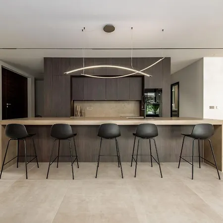 Carrara Zadarvillas *